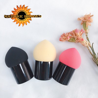 Short handle power foundation make up brush sponge